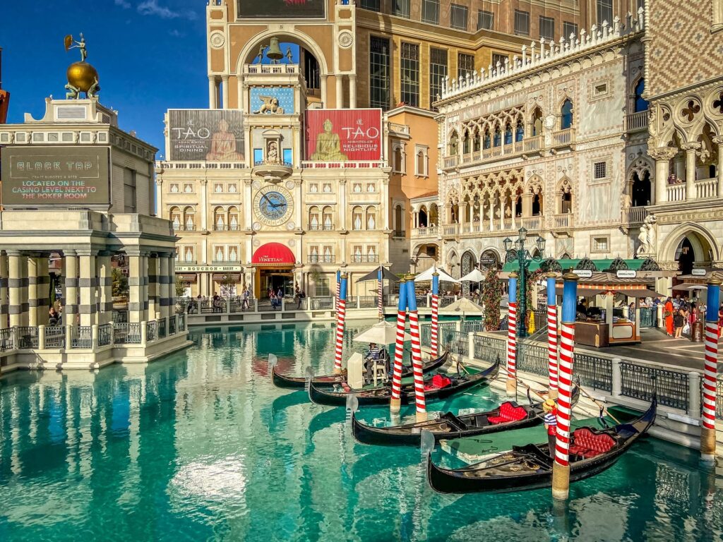 Best Romantic Date Ideas for Couples in Las Vegas